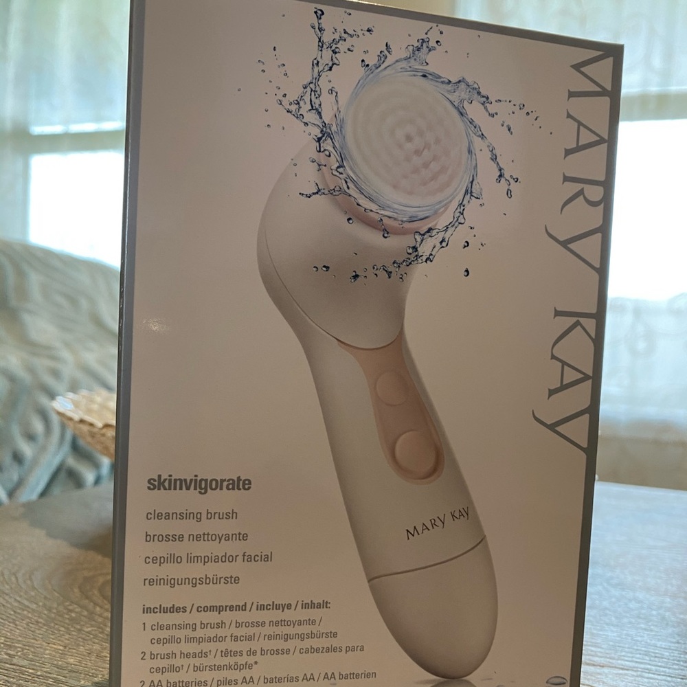 Mary Kay Skinvigorate Cleansing Brush